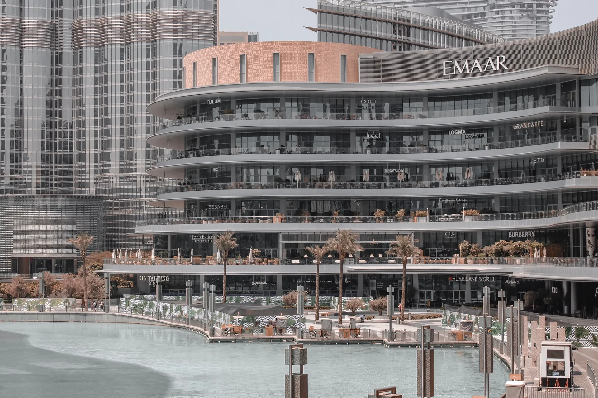 Dubai Commercial Properties